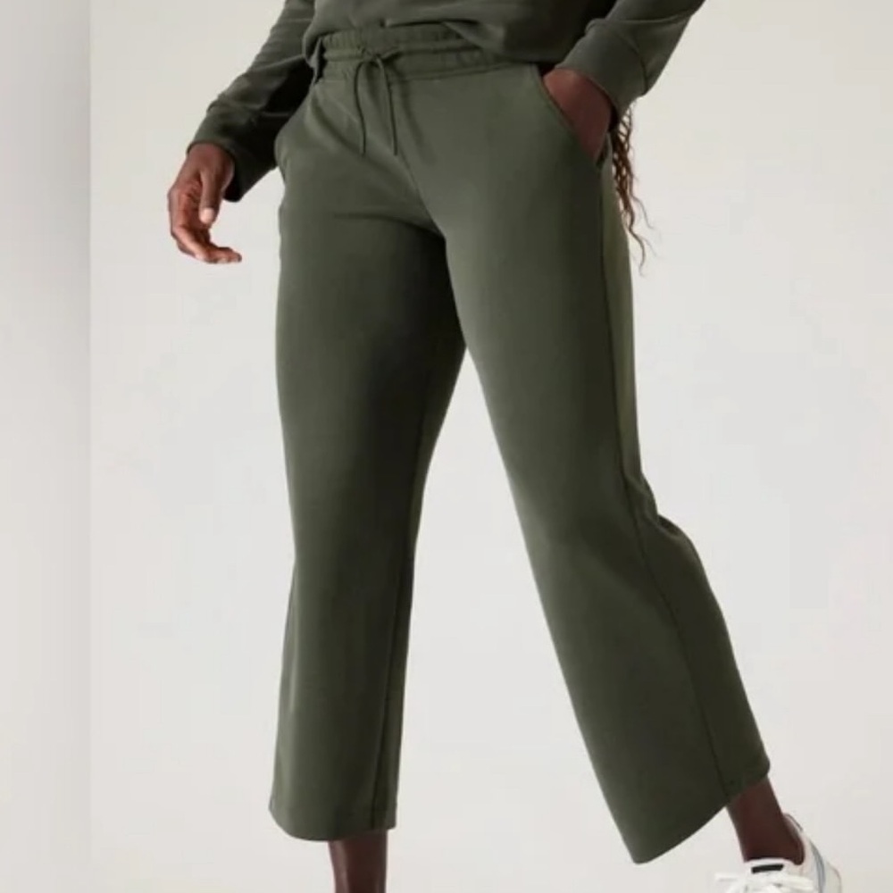 Athleta Seasoft Mid Rise Straight Crop Lounge Pant in Olive Green